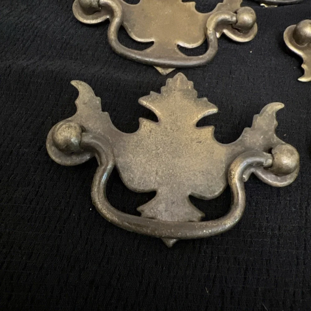 Vintage Colonial Maple Leaf Drawer Pulls Set Of 5 Antique Brass Tone Finish